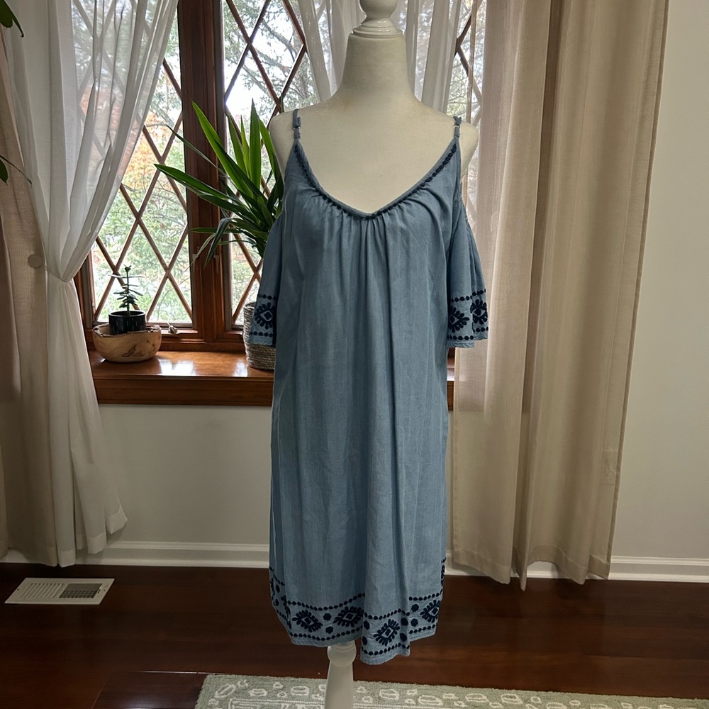 Tommy Bahama Light Blue Tencel Top